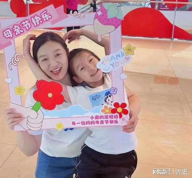 再沉默为谢妈发声说出实情网友坐不住了爱游戏app入口回应了！谢浩男妹妹不(图19)